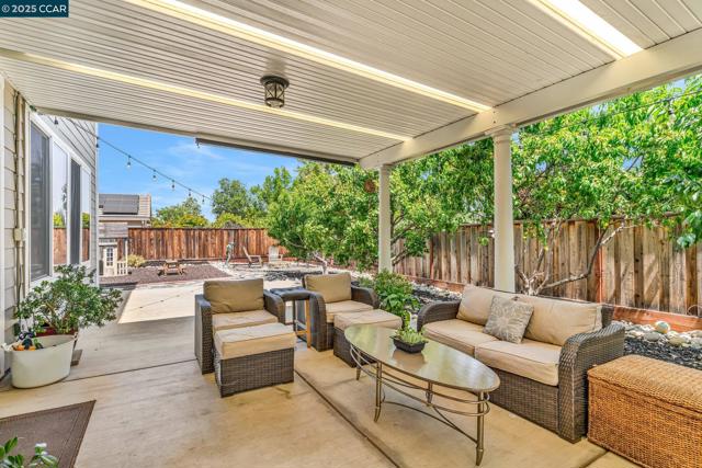 1731 Palmer Dr, Concord CA: https://media.crmls.org/mediaz/294ffbab-6565-48c8-842b-fa69212f1bb5.jpg
