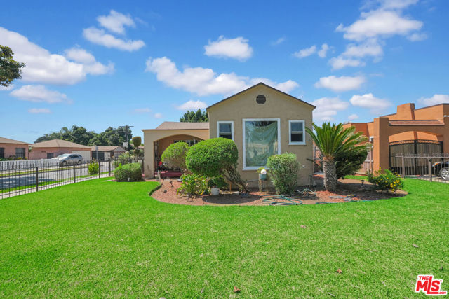 621 Burris Avenue, Compton, California 90221, 3 Bedrooms Bedrooms, ,2 BathroomsBathrooms,Single Family Residence,For Sale,Burris,24429689