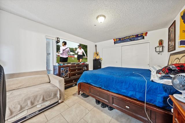 66765 Ironwood Drive, Desert Hot Springs CA: https://media.crmls.org/mediaz/29512968-0304-4f58-9a38-a1cf98da518b.jpg