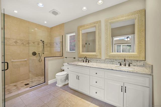 1033 1035 Summit Trl, Escondido CA: https://media.crmls.org/mediaz/29512f8a-b18d-4a5b-9902-dca1b1e1c4cf.jpg