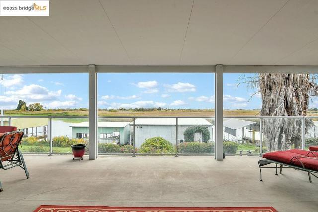 3824 Stone Rd, Bethel Island CA: https://media.crmls.org/mediaz/2951f233-6dd1-4961-aec6-686feaf2030c.jpg