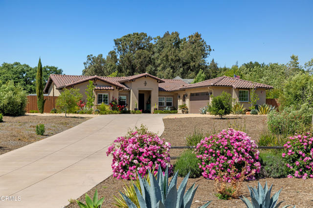 690 Valley Oak Road, Solvang CA: https://media.crmls.org/mediaz/29525aec-7b8e-43ea-bbfb-8d83174cb53e.jpg