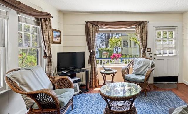 620 El Salto Drive, Capitola CA: https://media.crmls.org/mediaz/29527ff4-caa5-4fb9-8def-577db5ed57ee.jpg