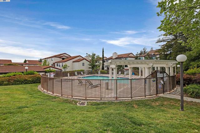 21109 Gary Dr, Hayward CA: https://media.crmls.org/mediaz/29532a0e-1504-4e5f-8b18-d7ea5ebbdca6.jpg