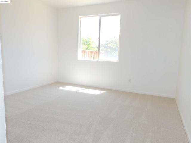 3915 Hummingbird Dr, Antioch CA: https://media.crmls.org/mediaz/29532a31-c9d4-4420-9cd5-353d95514f74.jpg