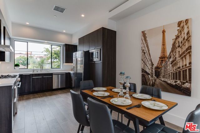 4830 1/2 W pickford Street, Los Angeles CA: https://media.crmls.org/mediaz/295334af-2254-46a4-80b1-32be6944c3c1.jpg