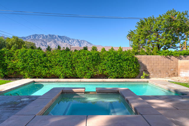 1843 N Whitewater Club Drive, Palm Springs CA: https://media.crmls.org/mediaz/295391b1-f442-431a-a967-6879d7e2f383.jpg