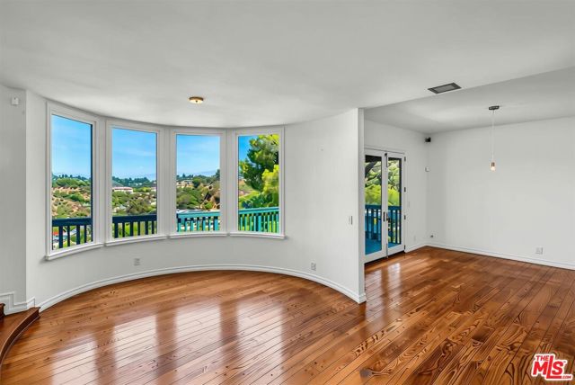 4 Bed Home for Sale in Los Angeles, California