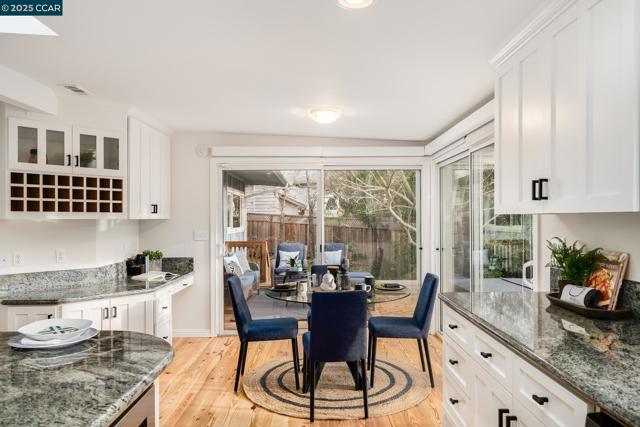 231 Orchard Rd, Orinda CA: https://media.crmls.org/mediaz/295419c1-6d41-4c55-ac6c-76739f3b64e5.jpg
