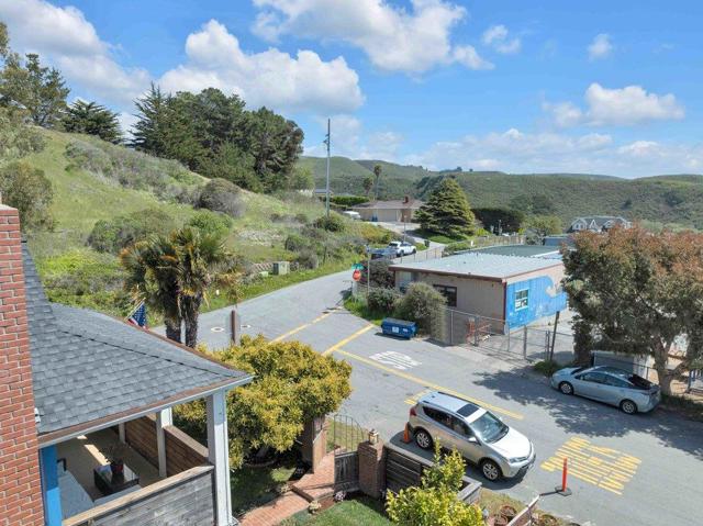 Image 53 of 63 For 61 Ocean Street