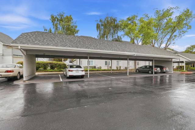 414 Shadowgraph Drive, San Jose CA: https://media.crmls.org/mediaz/2956413a-b801-482a-a0bb-7ead53d3e65e.jpg