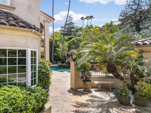 Detail Gallery Image 36 of 46 For 15450 Briarwood Dr, Sherman Oaks,  CA 91403 - 4 Beds | 4/1 Baths