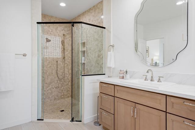 56300 Pebble Beach, La Quinta CA: https://media.crmls.org/mediaz/29570b27-5910-4f37-985d-115c9a37170d.jpg