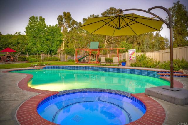 Detail Gallery Image 35 of 47 For 14013 Saddlewood Dr, Poway,  CA 92064 - 4 Beds | 3 Baths