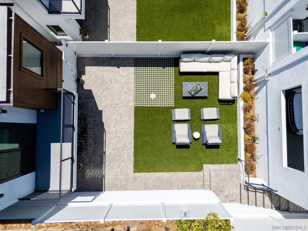 1032 Pennsylvania Avenue - photo 3