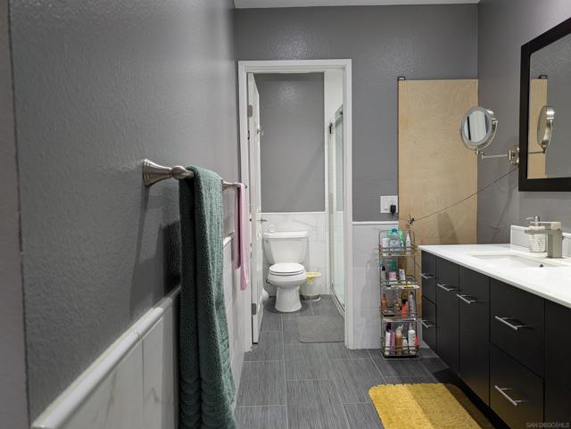 5920 Mission Center Rd, San Diego CA: https://media.crmls.org/mediaz/29580983-078c-4c49-a729-e73504c396f7.jpg