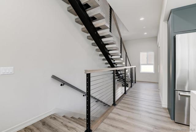 3739 31St St, San Diego CA: https://media.crmls.org/mediaz/29587b12-2ae3-492d-a230-3139200c940c.jpg