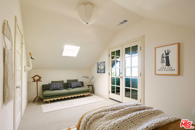 1557 Curran Street photo 35