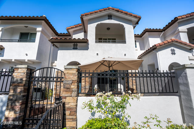 1160 Vista Canyon Lane, Newbury Park CA: https://media.crmls.org/mediaz/2958f44e-1941-411c-8762-dcdc4b9eeb73.jpg