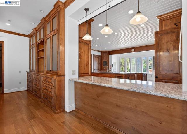 Image 15 of 60 For 920 Happy Valley Rd