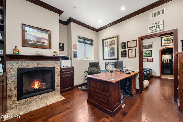 5924 Rainbow Hill Road, Agoura Hills CA: https://media.crmls.org/mediaz/295ac0e4-1137-4f09-bc5b-2d337c47902f.jpg