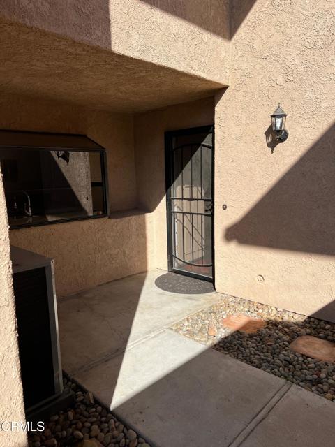 Detail Gallery Image 3 of 27 For 835 Sandberg Ln #142,  Ventura,  CA 93003 - 3 Beds | 2/1 Baths