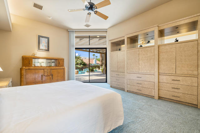 12 Boulder Lane, Rancho Mirage CA: https://media.crmls.org/mediaz/295bc57b-91fd-42d2-8547-3175a45e13d4.jpg