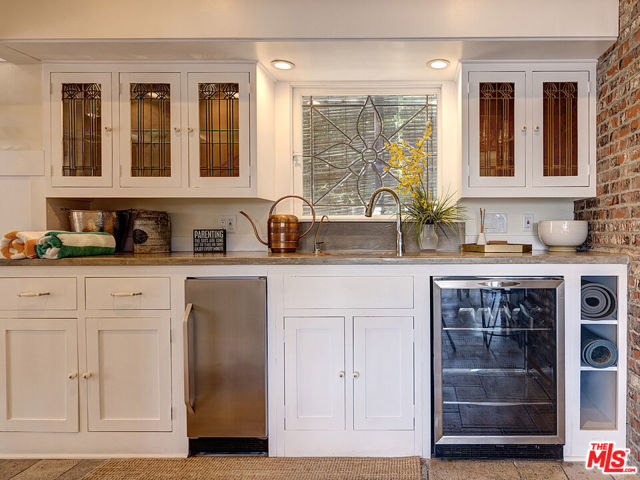 Image 15 of 37 For 111 Dudley Avenue