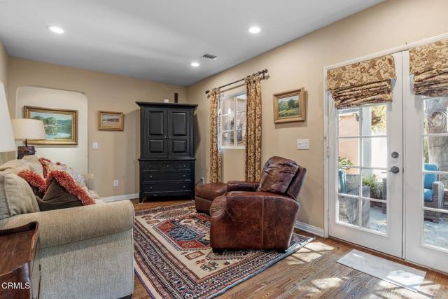 110 Glen Summer Road, Pasadena CA: https://media.crmls.org/mediaz/295dea58-9dbe-480e-87a4-675ba7546594.jpg
