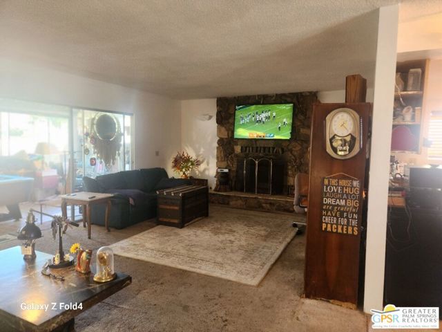 1385 Palm Avenue, Beaumont CA: https://media.crmls.org/mediaz/295df2cd-f6d7-4d5e-bb57-1104971ca527.jpg