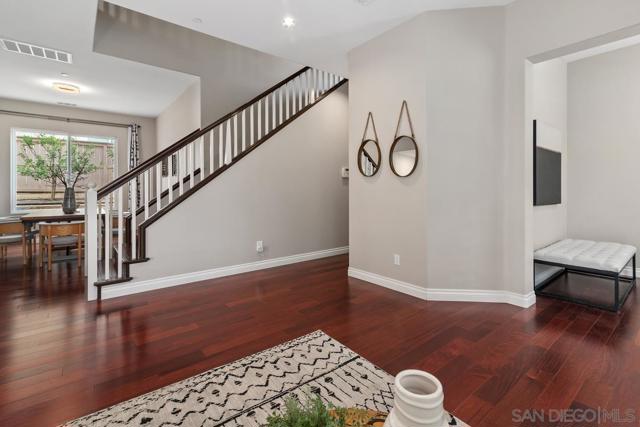 10518 Monterey Ridge Dr, San Diego CA: https://media.crmls.org/mediaz/295df9d1-4673-49e8-8119-44fc872309b5.jpg