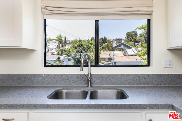 441 N Ditman Avenue, Los Angeles CA: https://media.crmls.org/mediaz/295e8bb4-0725-4a6a-8640-7049fefe639f.jpg