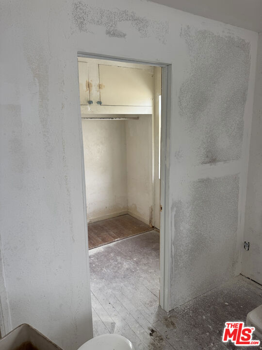 38652 9th Street, Palmdale CA: https://media.crmls.org/mediaz/295ffe7e-3c54-4700-849f-2a04682e525b.jpg