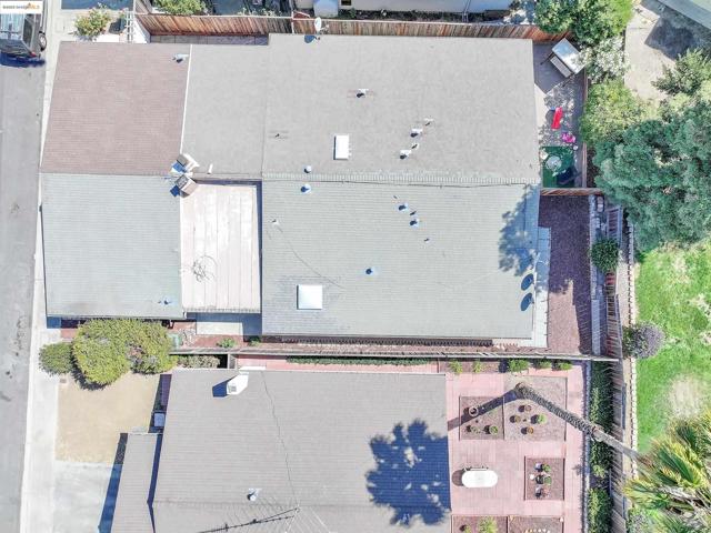185 Evening Star Ct, Milpitas CA: https://media.crmls.org/mediaz/29606834-3e74-40fd-8335-202bd32e0788.jpg