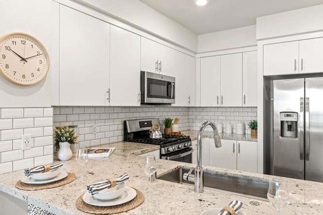 5925 Charlotte Drive, San Jose CA: https://media.crmls.org/mediaz/2960ccf7-73da-4607-a778-e70e11b11e39.jpg