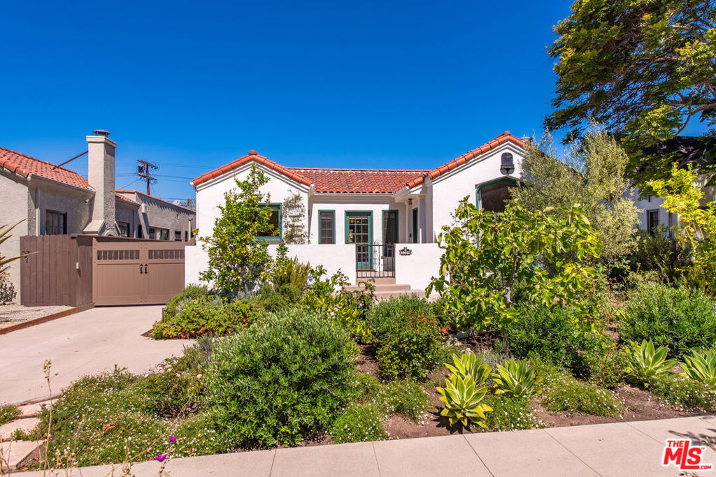 1039 Hi Point Street