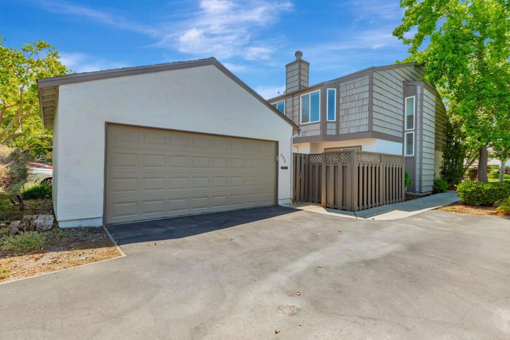 856 Erickson Lane