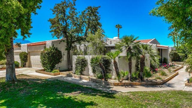 75208 Kiowa Drive, Indian Wells CA: https://media.crmls.org/mediaz/296194ae-6ed8-4f98-ad8b-0942beb95d86.jpg
