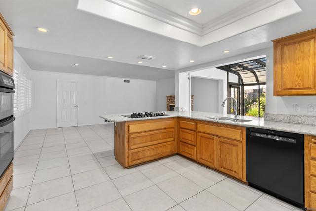7214 Manzanita, Carlsbad CA: https://media.crmls.org/mediaz/2961e1a6-11a0-4d27-a803-a6736de1fa2b.jpg