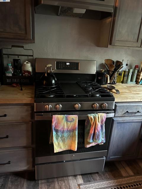 Image 17 of 29 For 5913 Woodleigh Dr