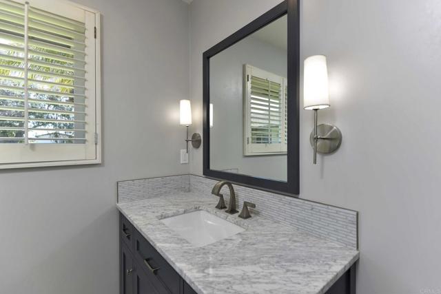7068 Estrella De Mar, Carlsbad CA: https://media.crmls.org/mediaz/29626889-c1a7-4845-8dfb-c24aa2a94ff8.jpg
