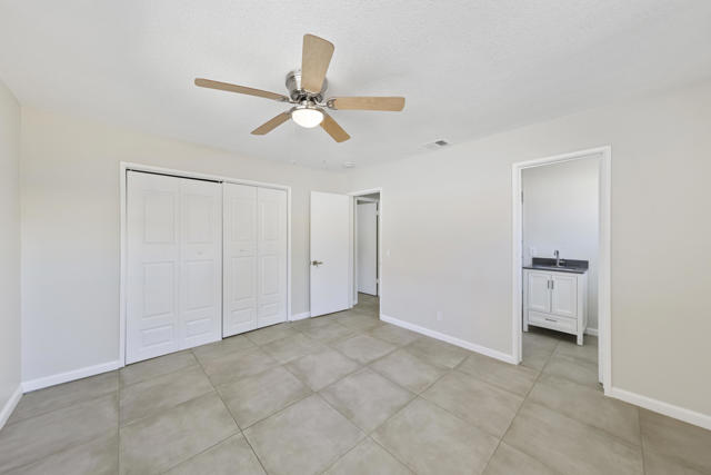 73765 Catalina Way, Palm Desert CA: https://media.crmls.org/mediaz/29631c08-326a-481b-80d2-707ab7fd0962.jpg