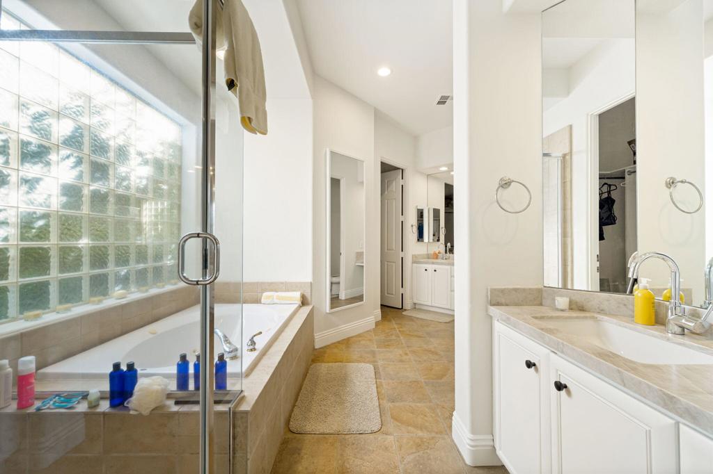 MLS #219120457DA img 18