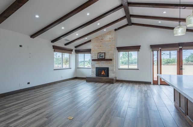 10883 Assisi Way, Salinas CA: https://media.crmls.org/mediaz/29659291-748d-4706-a48d-6ee049877744.jpg