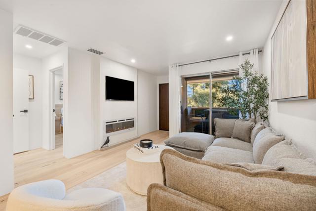 2857 N Los Felices Road #203, Palm Springs, CA 92262