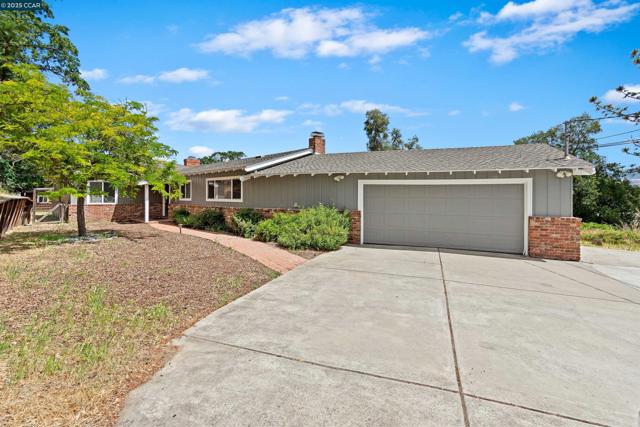1810 Meadow Lane, Walnut Creek CA: https://media.crmls.org/mediaz/29669e62-2846-44e3-943c-02731baf5d9a.jpg