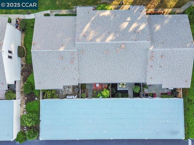 1818 Wildbrook Ct, Concord CA: https://media.crmls.org/mediaz/2966d9fe-a557-4cfa-9125-5582ddaf40cc.jpg