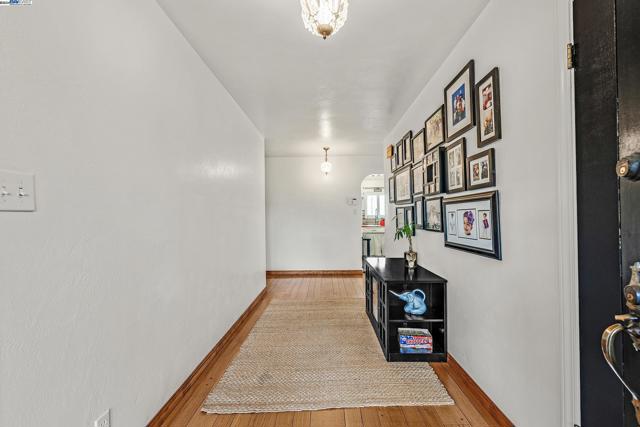 Image 10 of 60 For 1301 Juana Ave