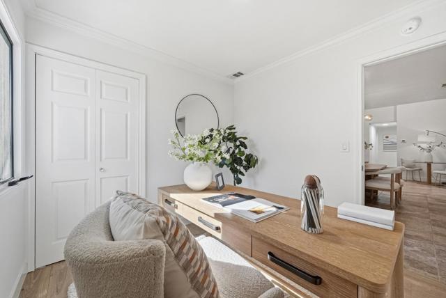 Image 21 of 46 For 18660 Devon Avenue