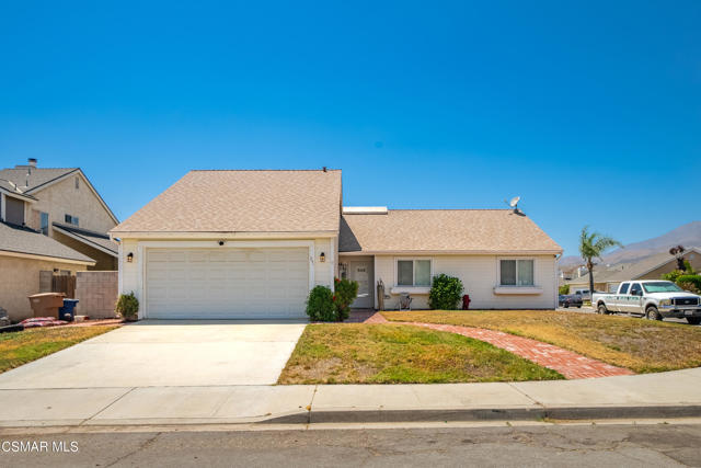 241 Cottonwood Lane, Fillmore CA: https://media.crmls.org/mediaz/29688372-2677-423e-890d-08efb82706e6.jpg